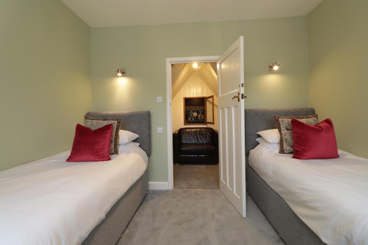 Leeds Castle Stable Courtyard Bed And Breakfast Maidstone Extérieur photo
