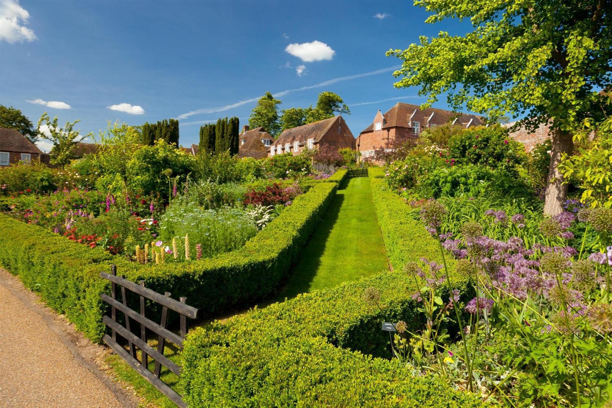 Leeds Castle Stable Courtyard Bed And Breakfast Maidstone Extérieur photo