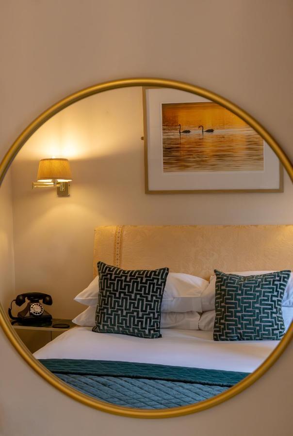 Leeds Castle Stable Courtyard Bed And Breakfast Maidstone Extérieur photo