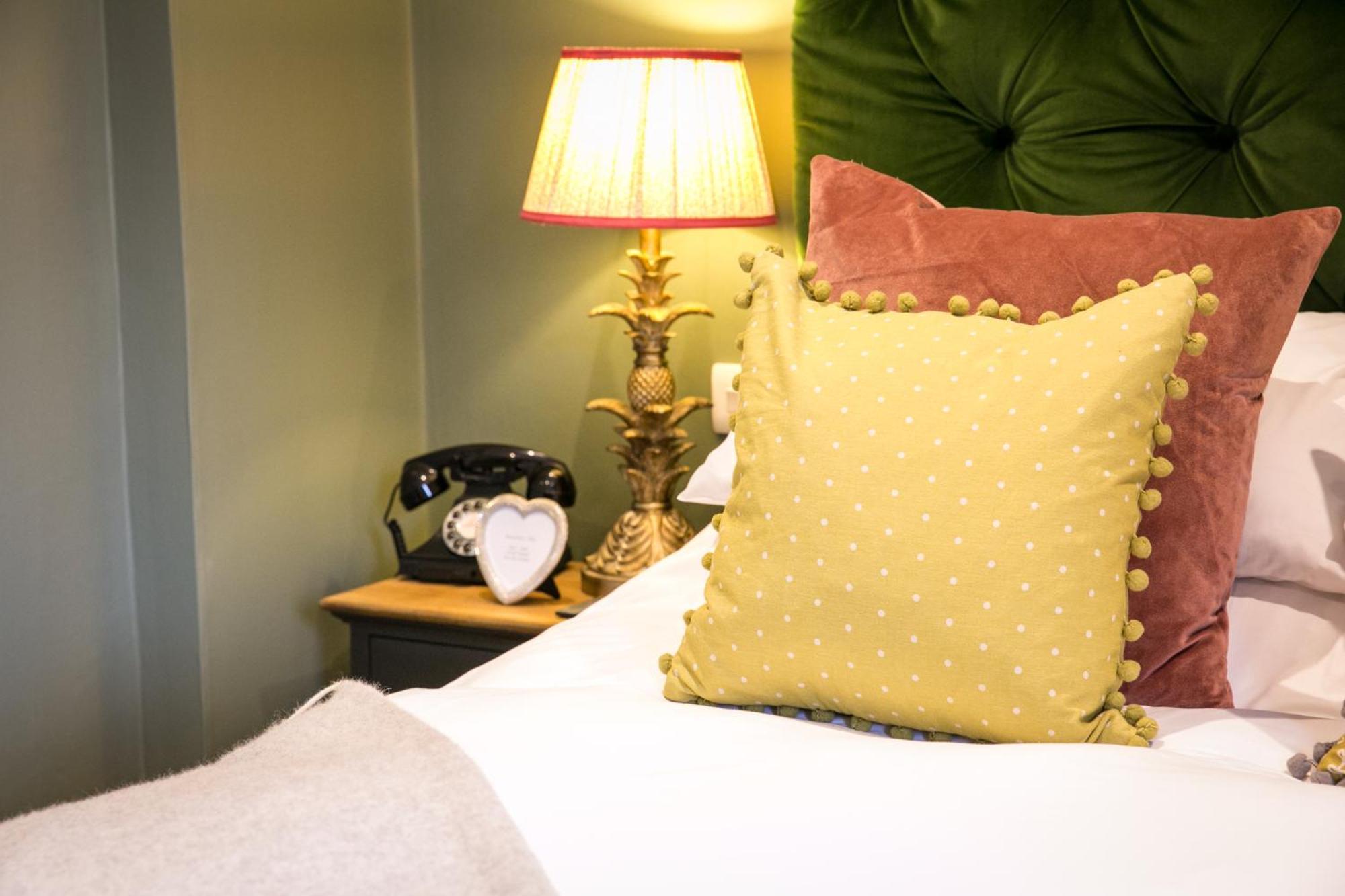 Leeds Castle Stable Courtyard Bed And Breakfast Maidstone Extérieur photo