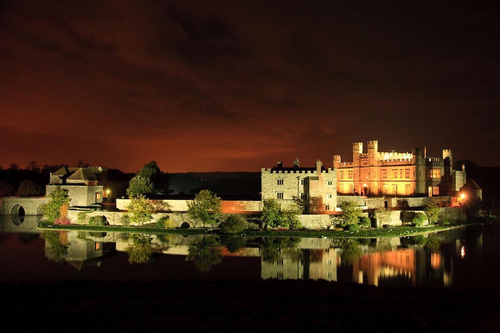 Leeds Castle Stable Courtyard Bed And Breakfast Maidstone Extérieur photo