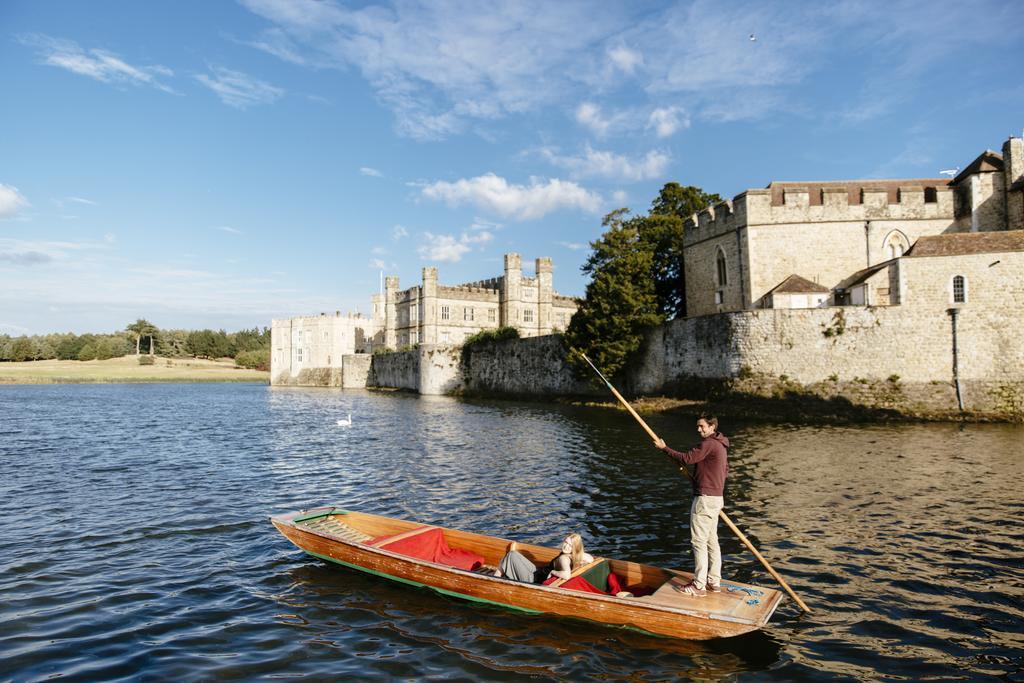 Leeds Castle Stable Courtyard Bed And Breakfast Maidstone Extérieur photo